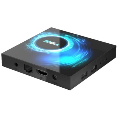 Dispositivo eletrônico quadrado preto T95 com portas USB, HDMI e Ethernet