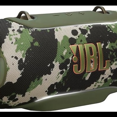Coluna portátil JBL camuflada verde preto bege com botões no topo e logótipo JBL