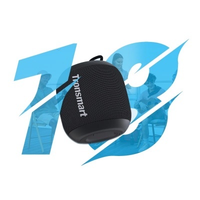 Coluna portátil Tronsmart preta com revestimento em tecido