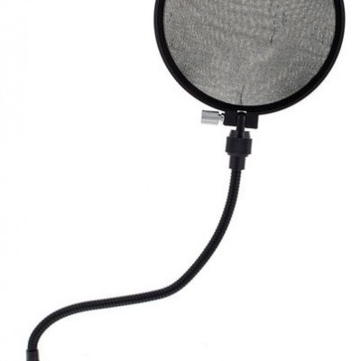 Pop filter redondo preto com tela de malha cinza e suporte flexível