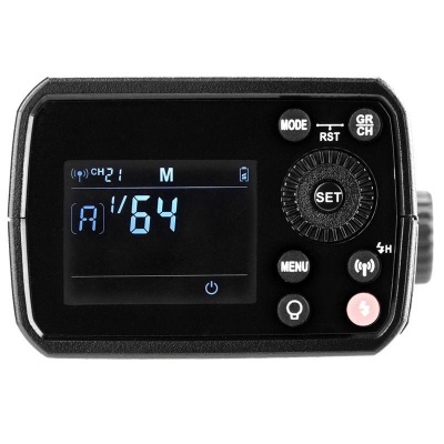 Dispositivo eletrônico preto com ecrã digital e vários botões