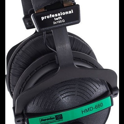 Auscultadores pretos com etiqueta verde Superlux HMD-660