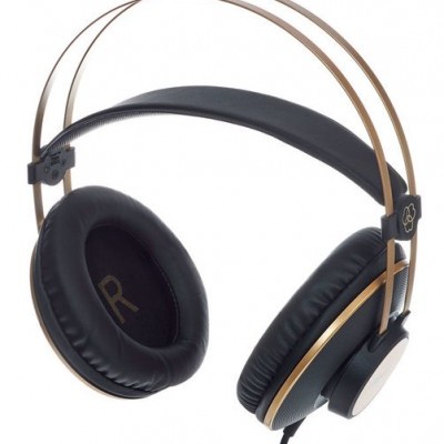 Auriculares circum-aurais negros com estrutura metálica dourada