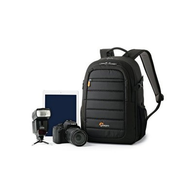 Mochila preta Lowepro com câmara, flash e tablet