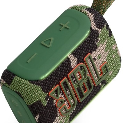 Coluna portátil JBL camuflada com botões verdes e alça de transporte