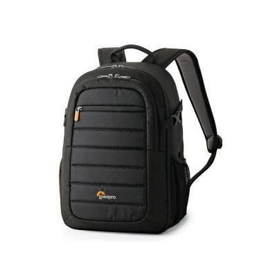 Mochila preta Lowepro com vários bolsos e alças ajustáveis