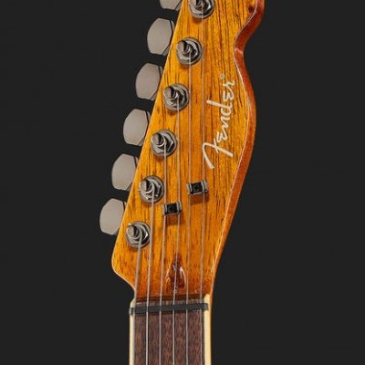 Cabeça de guitarra elétrica Fender em madeira castanha clara