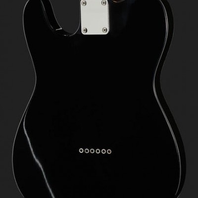 Parte traseira de guitarra elétrica preta com braço de madeira clara.