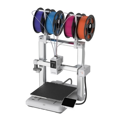 Impressora 3D Anycubic com carretéis coloridos e ecrã tátil