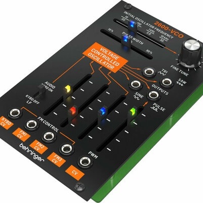 Módulo sintetizador Behringer 2600-VCO preto com sliders coloridos e texto em branco e laranja
