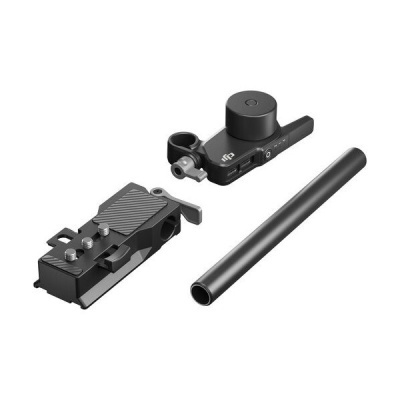 Acessórios pretos para montagem de câmeras, com suporte, controle giratório e barra cilíndrica.