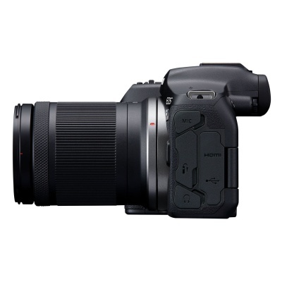 Câmara fotográfica preta com lente e portas cobertas rotuladas MIC, HDMI, USB