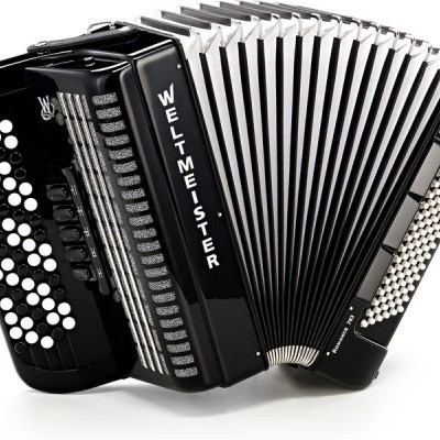 Acordeão preto com teclas e botões brancos WELTMEISTER em fundo branco