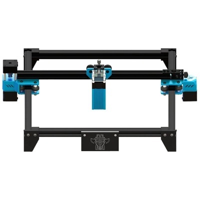 Máquina de gravação a laser preta com detalhes azuis e estrutura metálica