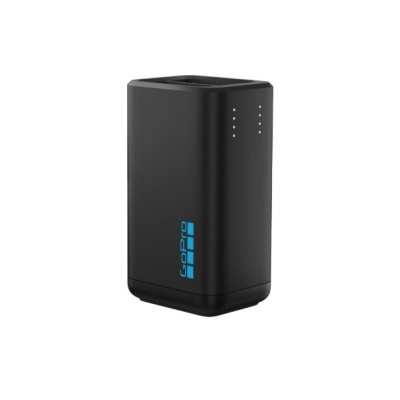 Bateria externa preta GoPro com logótipo azul e LEDs brancos