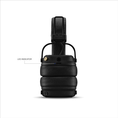 Auricular preto com design almofadado e LED indicador