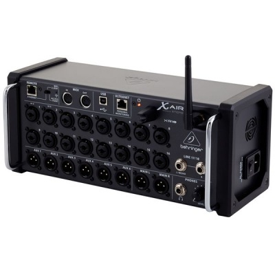 Mesa de som digital Behringer X Air XR18 preta com várias entradas e antena Wi-Fi