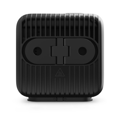 produto quadrado preto com ranhuras e símbolo triangular