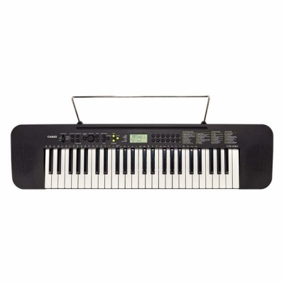 Teclado musical Casio preto com 49 teclas e suporte metálico