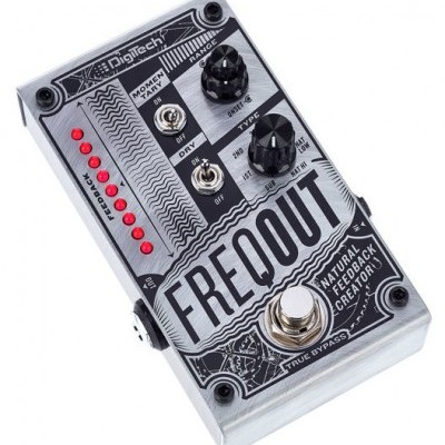 Pedal de efeito para guitarra Digitech FreqOut prateado com botões, LED vermelho e texto preto