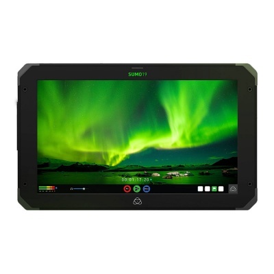Monitor robusto a mostrar auroras boreais verdes