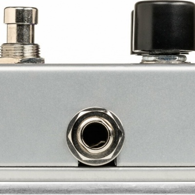 Pedal de efeitos para guitarra com botões e entrada jack