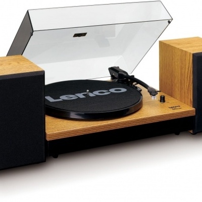 Toca-discos vintage de madeira com colunas e tampa transparente