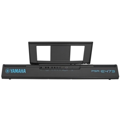 teclado digital preto Yamaha PSR-E473 com suporte para partituras