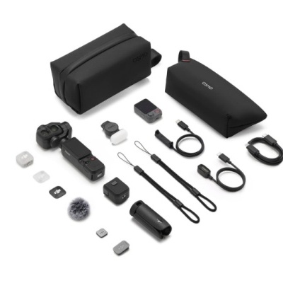 Kit de acessórios fotográficos com bolsas pretas e vários dispositivos e cabos