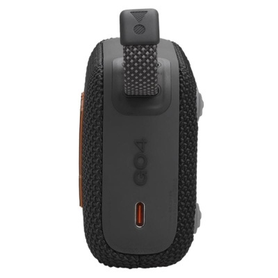 Altifalante portátil preto com textura de malha e entrada USB-C