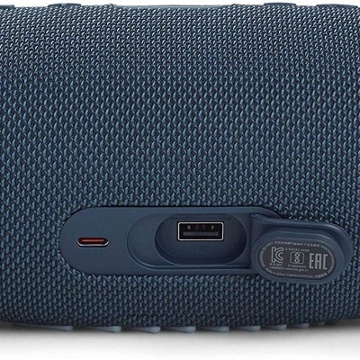 Coluna portátil Bluetooth azul escura com textura e porta USB