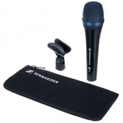 Microfone Sennheiser e835 preto e azul com suporte e bolsa de transporte preta