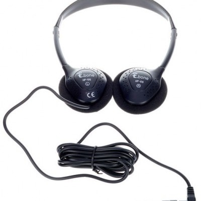 Auriculares pretos E-bone EP-06 com cabo e ficha