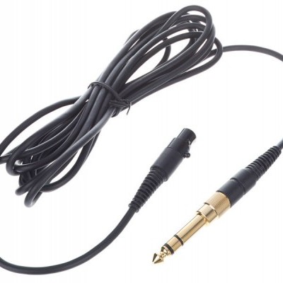 Cabo áudio preto com ficha jack 6,35 mm dourada