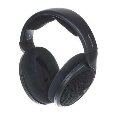 Auscultadores over-ear Sennheiser pretos com almofadas em tecido