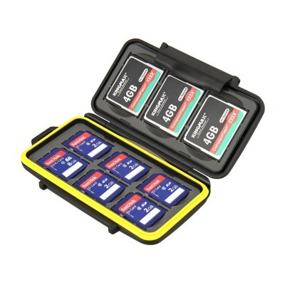 Estojo preto e amarelo com cartões de memória SanDisk e Microcraft