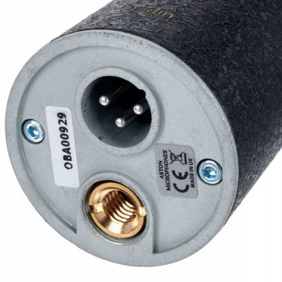 Extremidade de dispositivo cilíndrico preto com conector elétrico e etiquetas