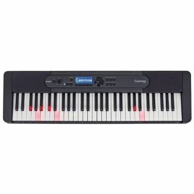 Teclado musical Casio Casiotone preto com teclas iluminadas