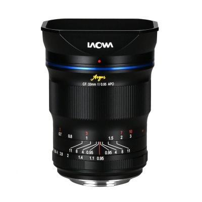Objetiva fotográfica LAOWA Argus CF 33mm f/0.95 APO preta com anel de focagem manual