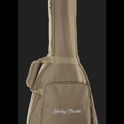 Capa para guitarra bege com bolso e alça, inscrição Harley Benton