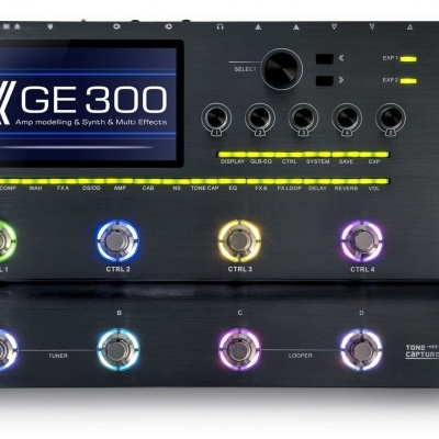 Pedaleira para guitarra MOOER GE 300 com ecrã digital e pedais coloridos