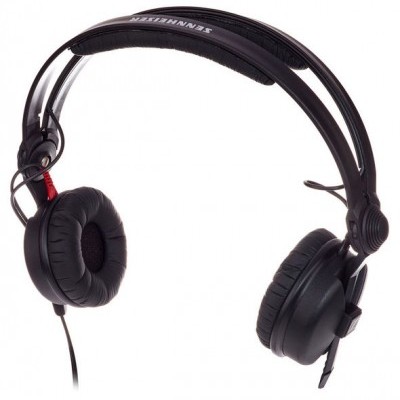 Auscultadores Sennheiser preto com cabo e almofadas acolchoadas