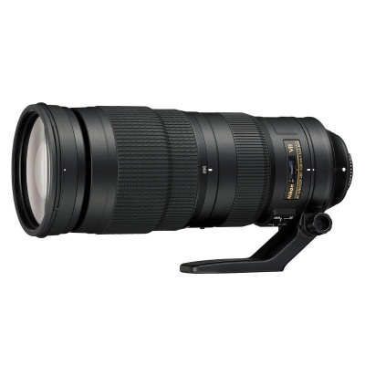 Objectiva telefoto Nikon AF-S NIKKOR 80-400mm f/4.5-5.6G ED VR preta com suporte