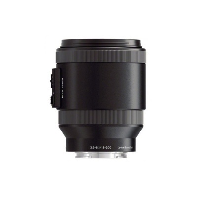 Objetiva fotográfica preta com texto branco 3.5-6.3/18-200 Optical SteadyShot