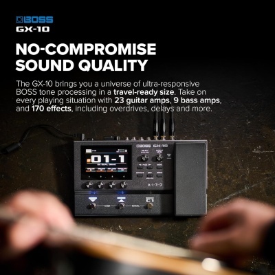 Dispositivo BOSS GX-10 para processamento de som com ecrã digital e botões num fundo preto