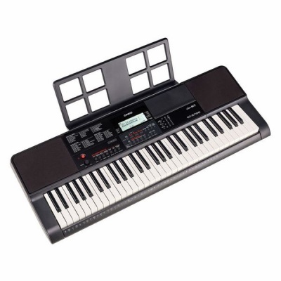 Teclado musical digital preto com 61 teclas e visor LCD