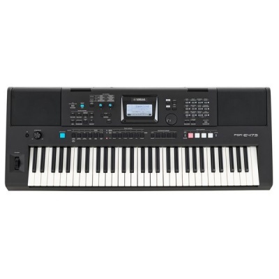 Teclado eletrónico Yamaha Psr-E273 preto com 61 teclas e ecrã LCD