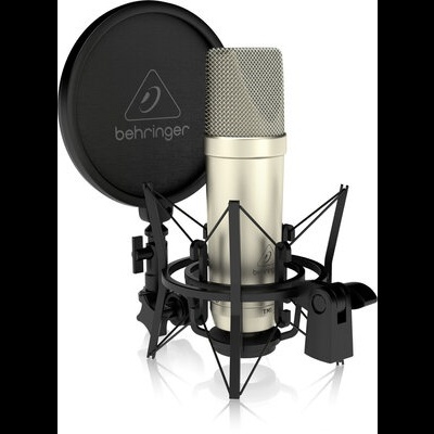 Microfone condensador prateado Behringer com suporte e capa preta