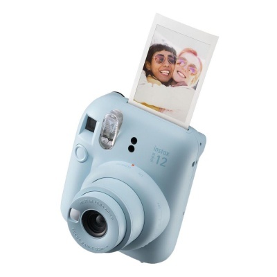 Câmara instantânea Fujifilm Instax Mini 12 azul com foto saída