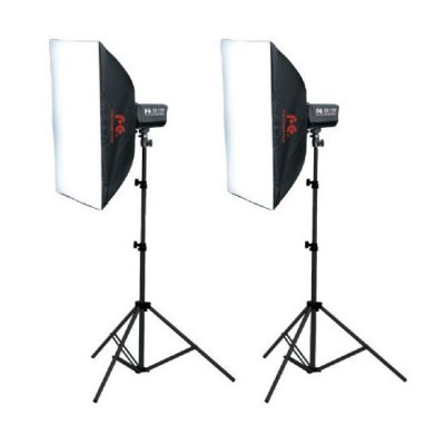 Dois softboxes fotográficos com tripés e tecido difusor branco.